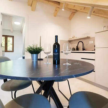 Miro 公寓 斯托莫斯卡